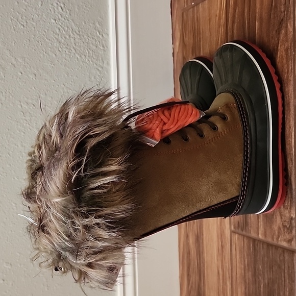 OLD NAVY WOMEN THINSULATE LACE UP WINTER BOOTS w/FAUX FUR TRIM SIZE 7. - Picture 3 of 8